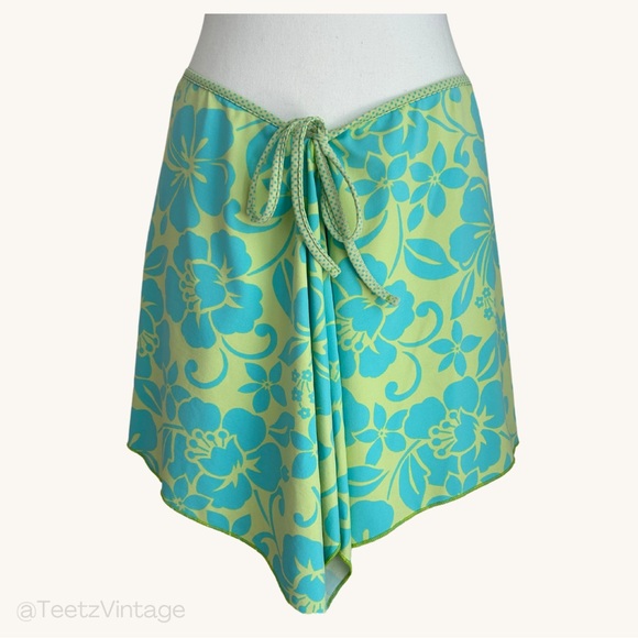SOLD - TROPICAL WRAP SKIRT OR COVERUP - Picture 1 of 5